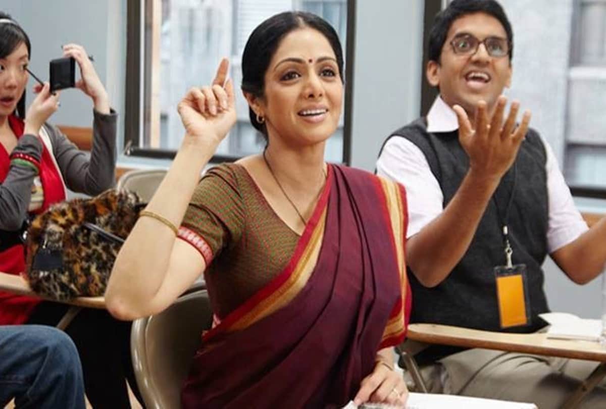 janhvi kapoor look a like her mother sridevi on dhadak set