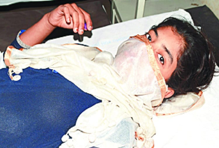 PHOTOS: due to the poisonous coffee drinking, eight injured in meerut