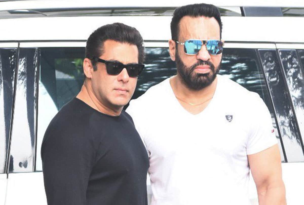 bodyguard shera along with salman khan family everytime