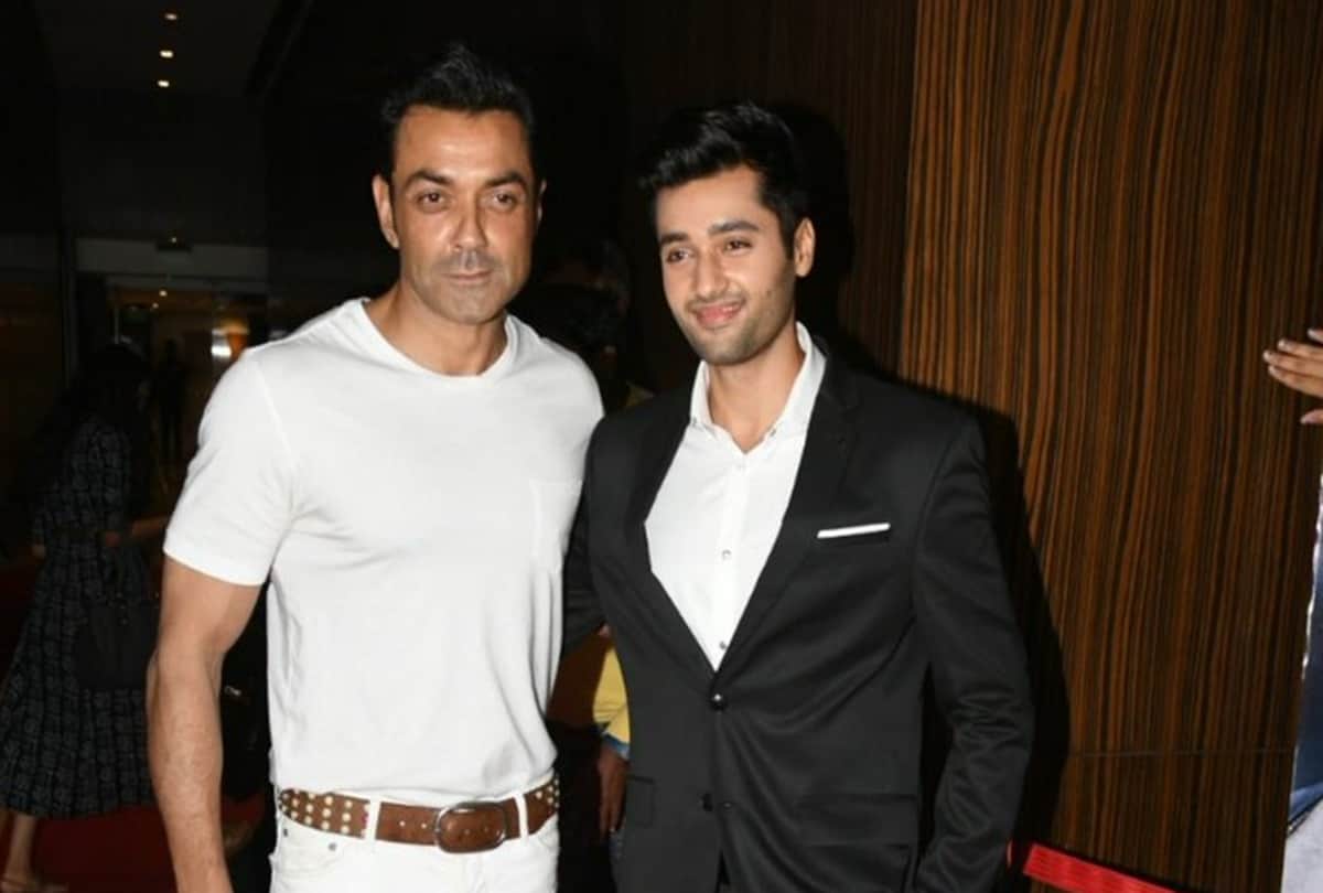 bobby deol transform his body and share the photo
