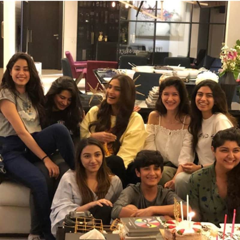 Arjun Kapoor to move in boney kapoor house for step sisters Jhanvi Khushi