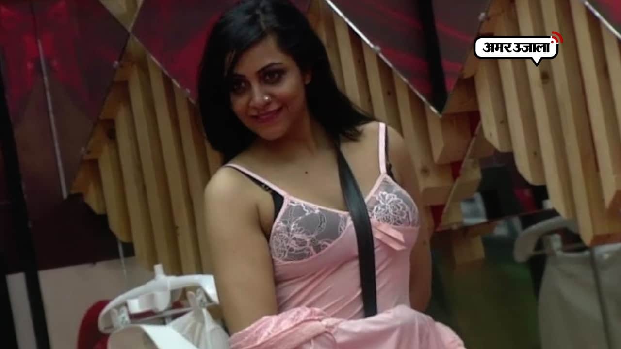 ARSHI KHAN
