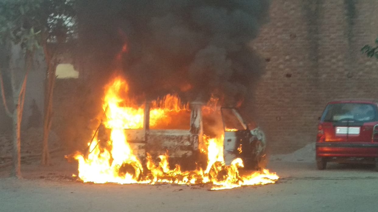 parked car change in just like a fire ball 