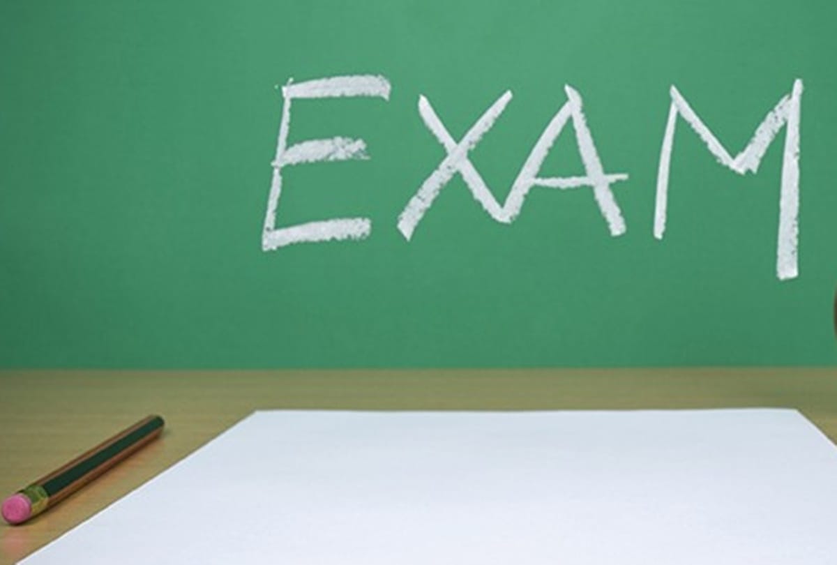 newly married girl reach examination center at Faridabad