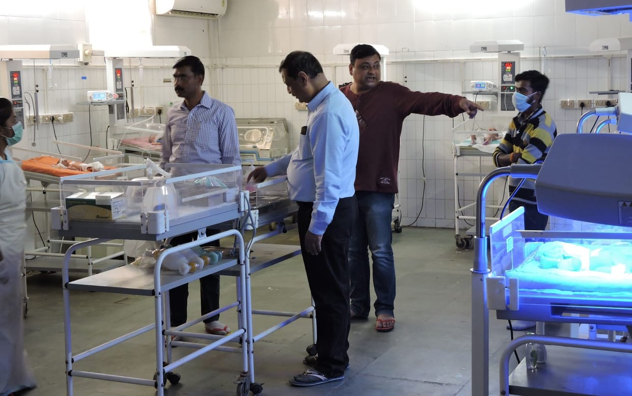 लखनऊ की स्वास्थ्य टीम ने निरीक्षण किया
