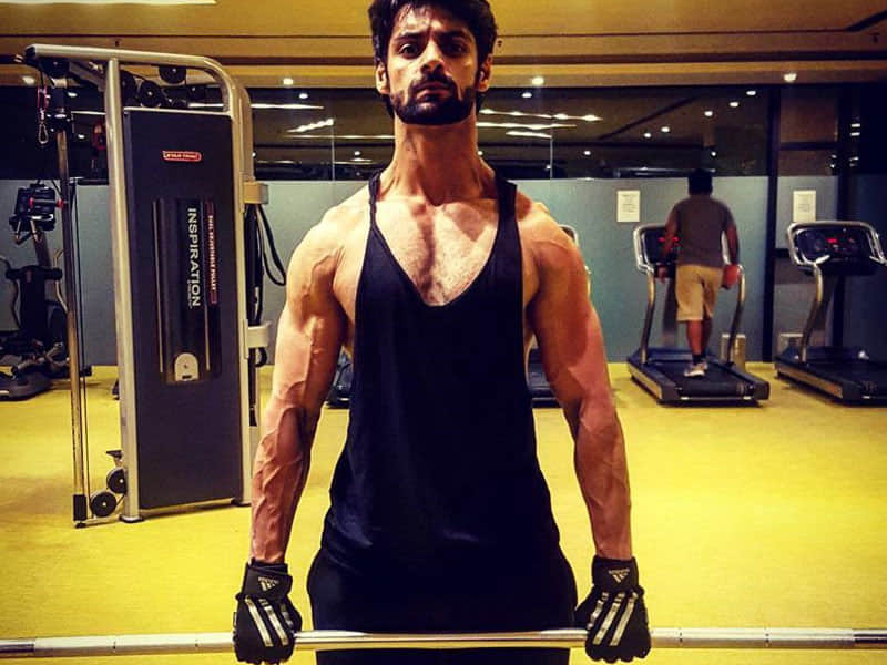 Hate Story 4 karan wahi hot and sexy look photos, dehradun