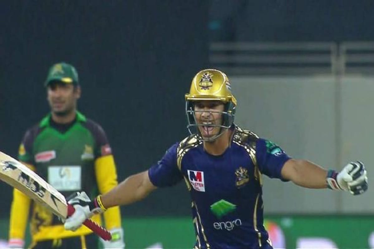 pakistan bowler umar gul made history in T20 cricket