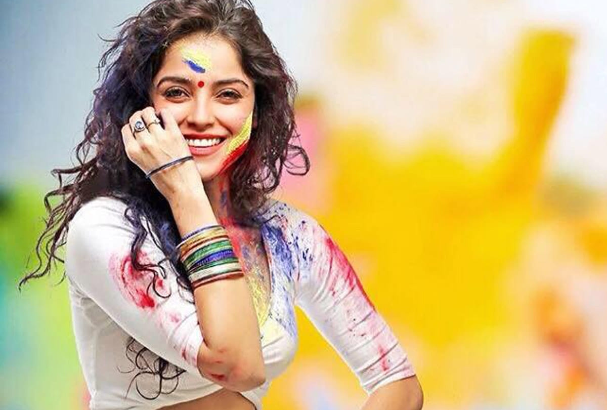 piya bajpai new film abhiyum anuvum