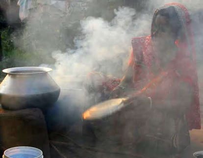 agra premature delivery due to pollution