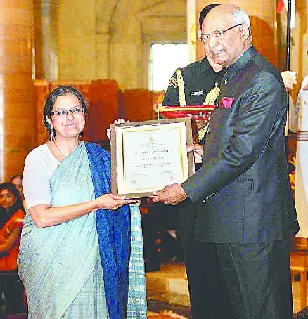 Avni received prestigious women power award