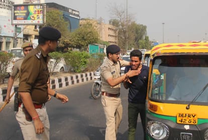 arvind kejriwal told that women too were beaten during sealing drive
