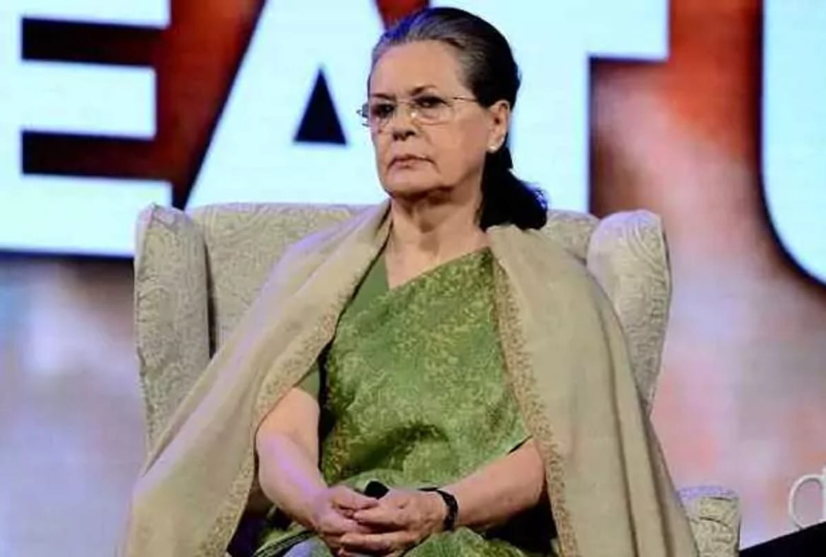 Sonia Gandhi tells why she did not become PM, why she believe in Manmohan Singh