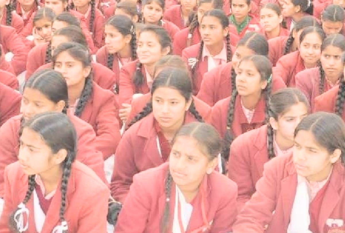 Summer schools winter holidays from this day, union met the Principal Secretary
