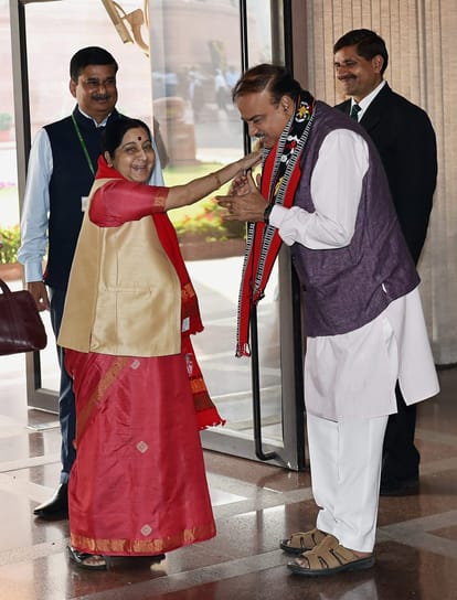 Congress President Rahul Gandhi and bjp minister at Parliament during second phase of Budget Session