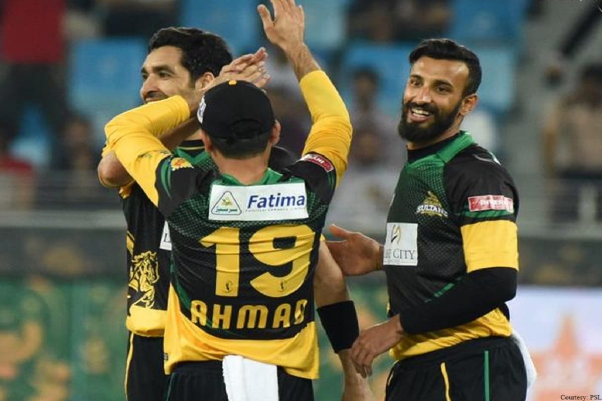 pakistan bowler umar gul made history in T20 cricket