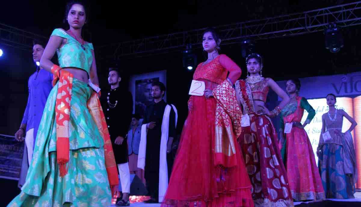 Fashion show organise in vanita polytechnic