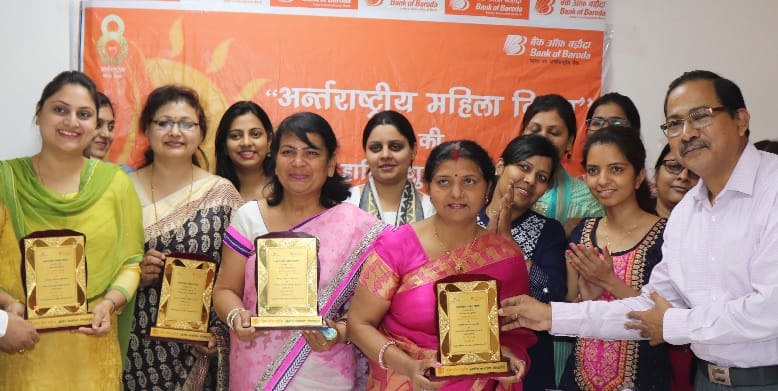 नारी शक्ति को शहरवासियों ने किया नमन