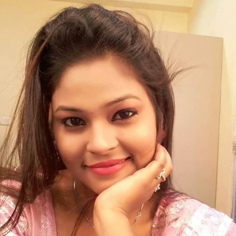 Tv actress Moumita Saha committed suicide after found hanging from ceiling fan