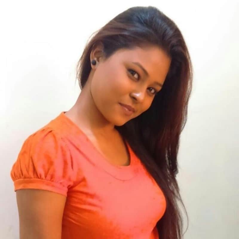 Tv actress Moumita Saha committed suicide after found hanging from ceiling fan