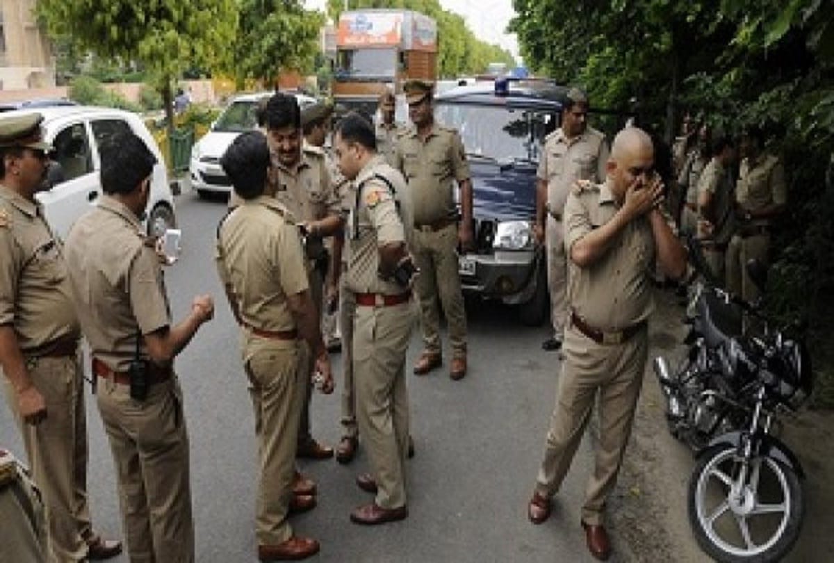 a minor girl raped and then tried to murder her in noida