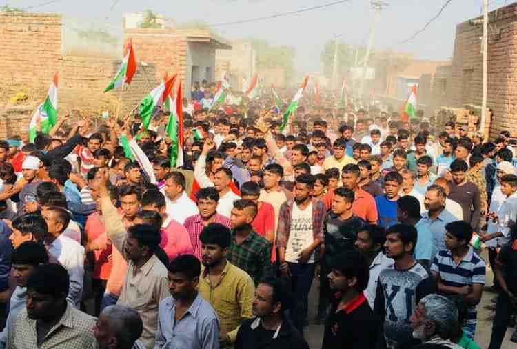 Indian Army Soldier Gajender Singh Funeral in Bhiwani, Killed in Chhattisgarh Encounter