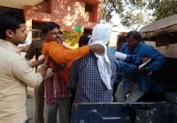 लड़कियों की फोटो लेने से रोका तो सिपाहियों ने युवक को जमकर पीटा