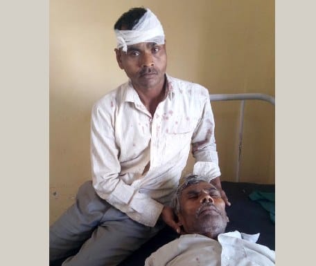 eight injured over stone pelting incident 