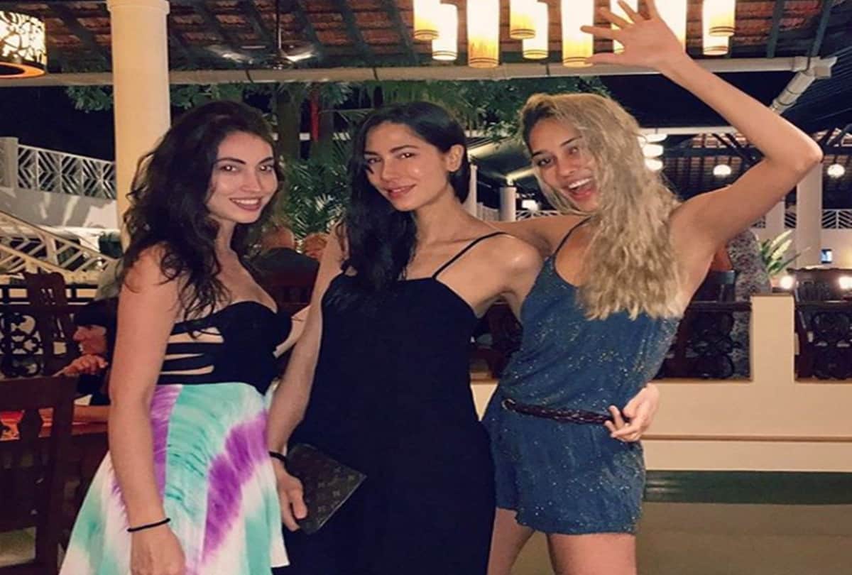 Lisa Haydon shared her bikini photo on social media