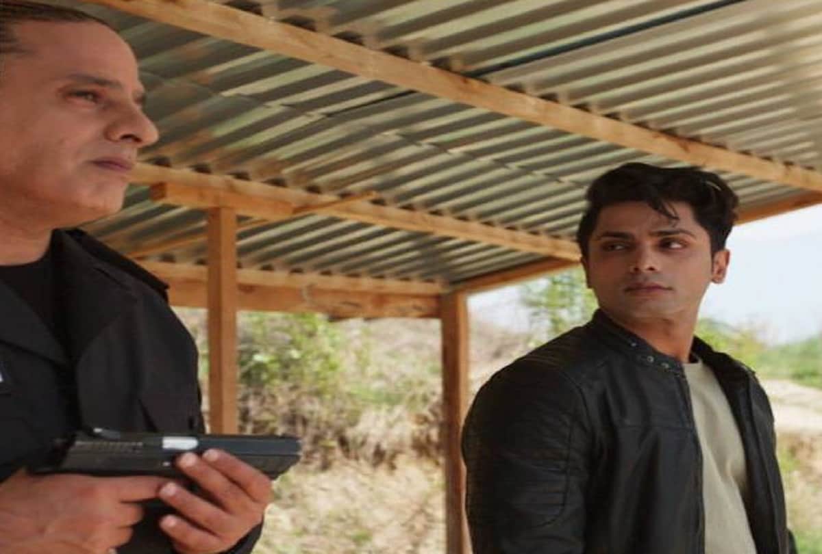 Bet You Can Not Recognise Film Aashiqui Fame Rahul Roy In His Latest Look For Film Welcome To Russia