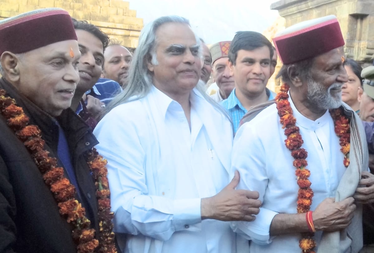 super star rajinikanth in palampur himachal