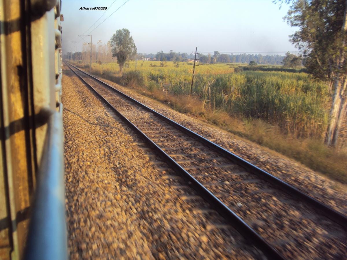 Indian railways passengers life in Danger on this route