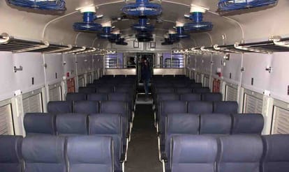 Third mahamana train will run between varanasi and patna