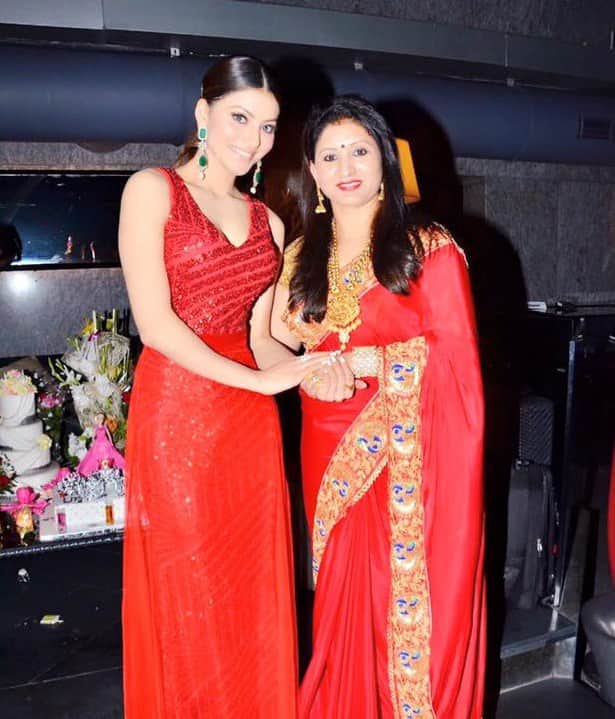 Hate Story 4 Urvashi Rautela Mother praised her Hot look and boldness, Dehradun