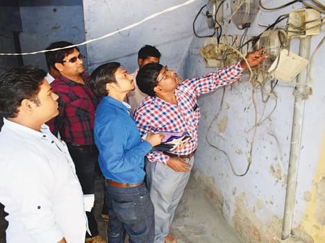70 government office employee house electricity supply cut