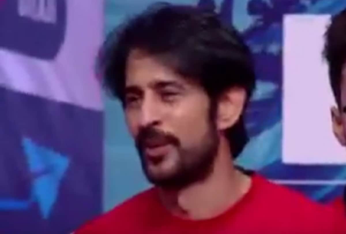bigg boss 11 ex contestant hiten tejwani abuses during bcl