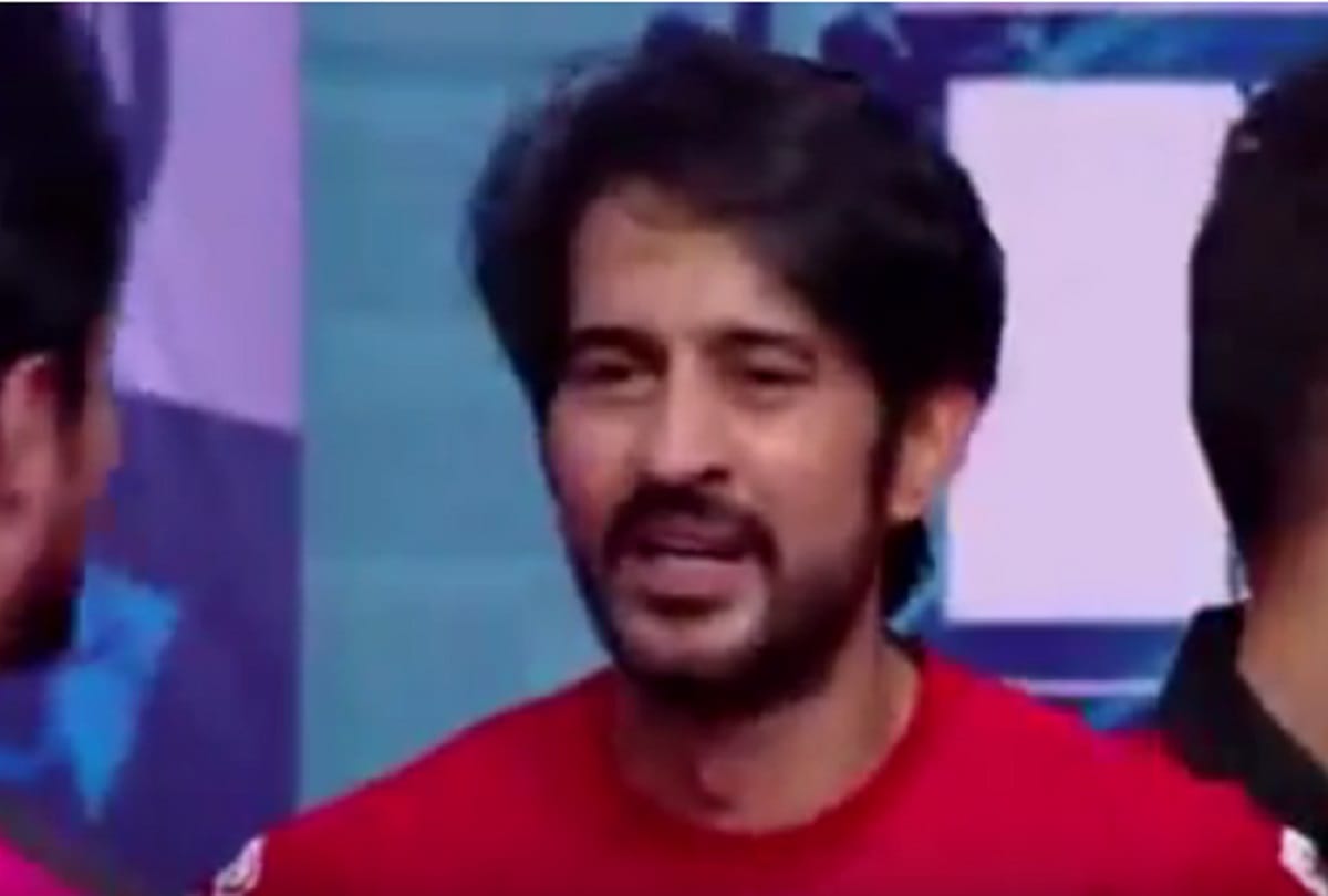 bigg boss 11 ex contestant hiten tejwani abuses during bcl