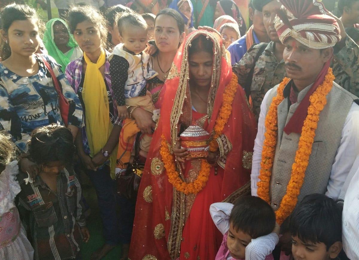 33 couples married in Pattardev