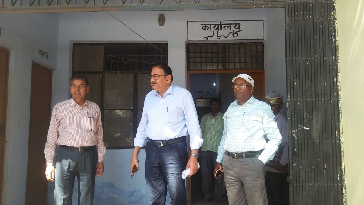 salary cut of abscond employees 