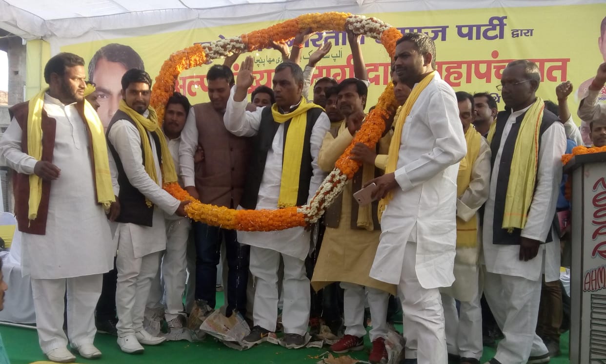 weavers Paying attention to  education: Om Prakash