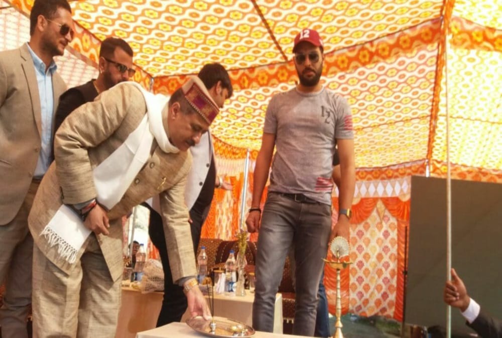 cricketer yuvraj singh reached in uttarakhand