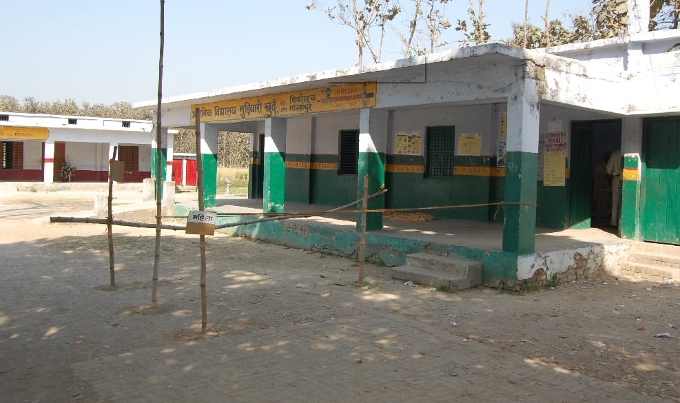 मतदाताओं की नाराजगी से साढ़े तीन घंटे तक नहीं पड़े वोट