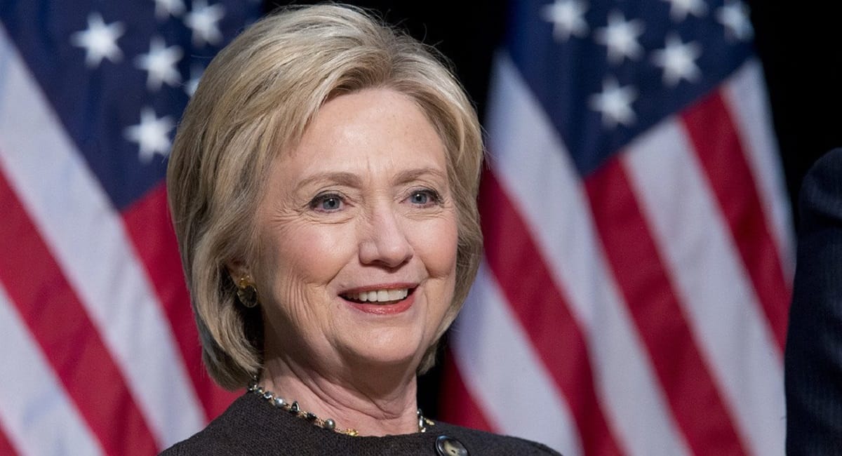 america presidential election hillary clinton attacks donald trump ask people to fire him in 65 days