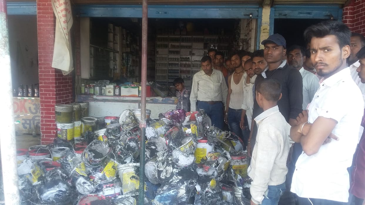 lit fire in shop due to short circuit