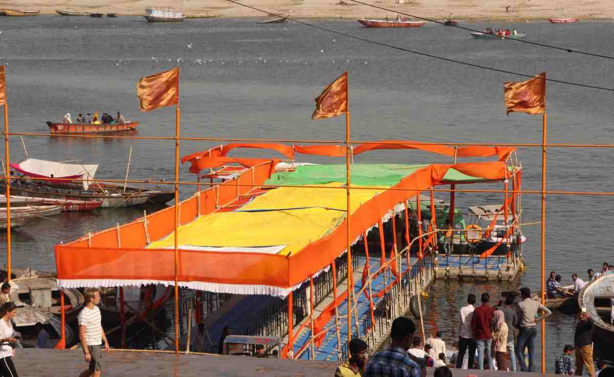 Grand welcome of modi and macron in varanasi tomorrow
