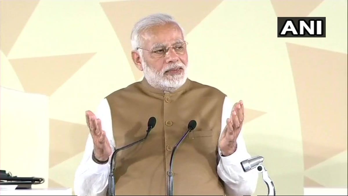 नरेंद्र मोदी