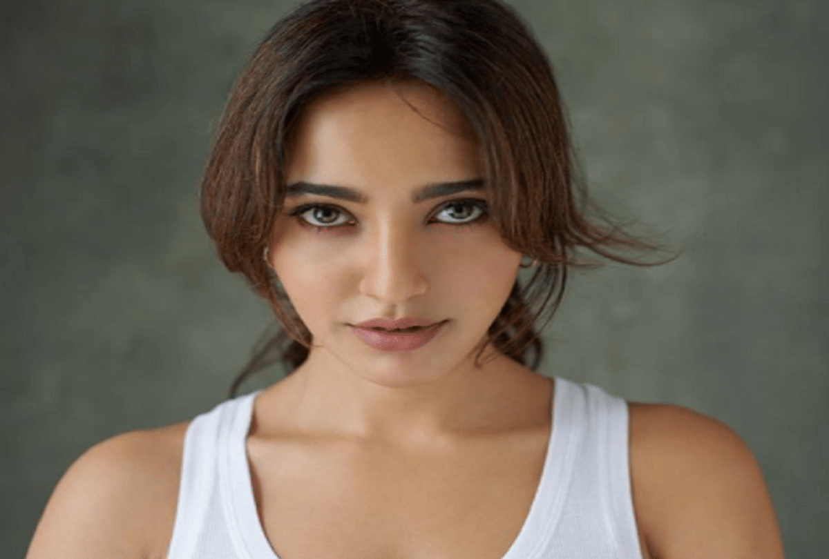 Neha Sharma and Gippy Grewal funny video goes viral