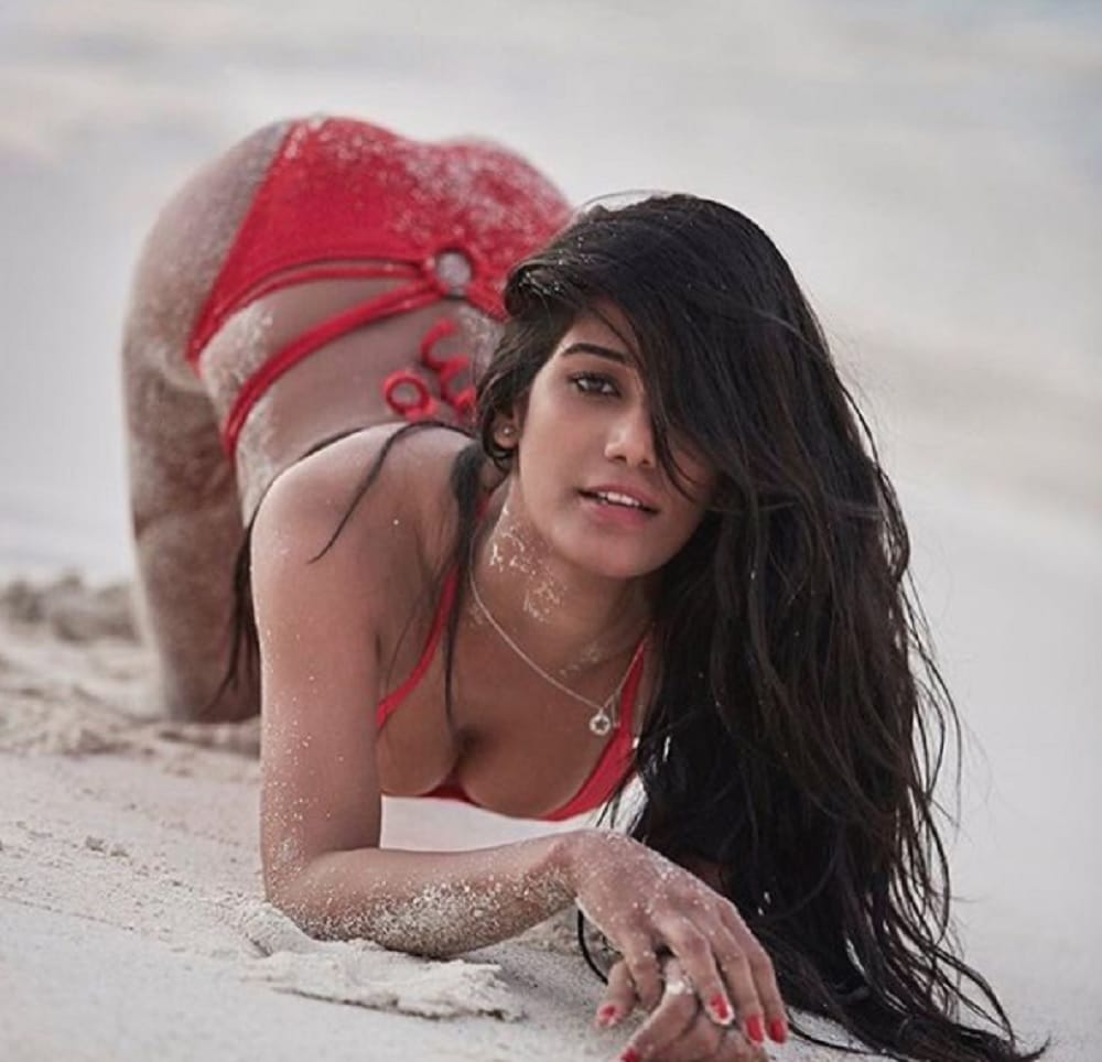 Unseen pics of poonam pandey stunning pics 