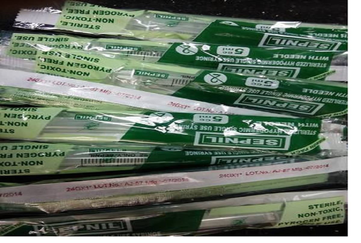 Shortcut of private hospitals on government strictness to costly syringe