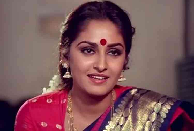 jaya prada said that azam khan harrased her like alauddin khilji and unknown facts of jaya 