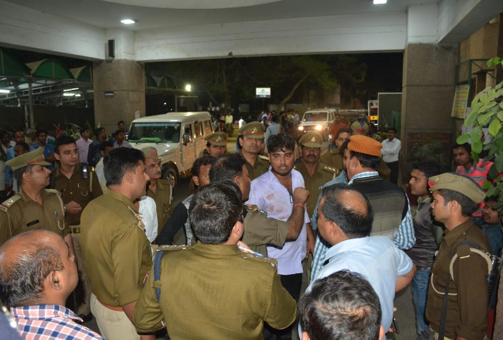 A MBA student died in firing in function in lucknow.